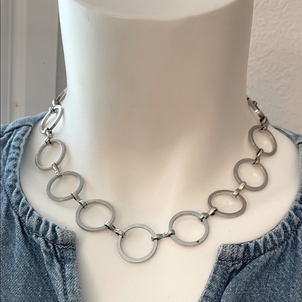 Silver Circle Link Necklace